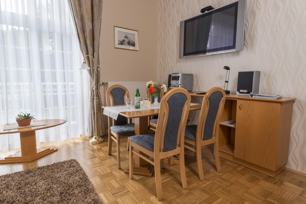 רוגאסקה סלאטינה Apartment Vila Golf מראה חיצוני תמונה